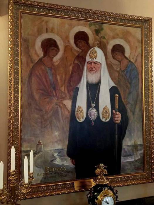 A painting of Patriarch Kirill in the patriarchal residence outraged social networks